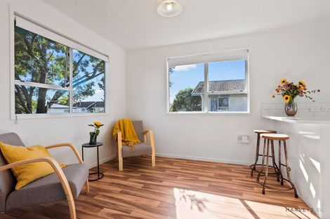 Photo of property in 10 Hinerau Street, Henderson, Auckland, 0612