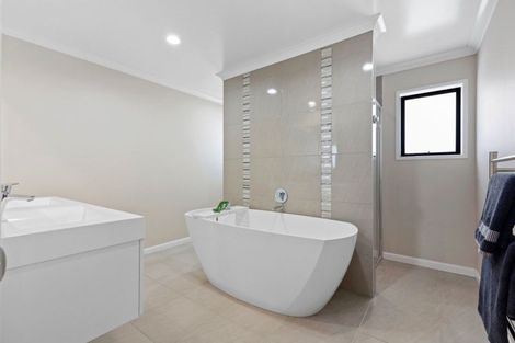 Photo of property in 50 Cassinia Close, Papamoa Beach, Papamoa, 3118