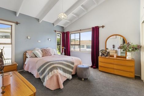 Photo of property in 56 Woodman Drive, Tawa, Wellington, 5028