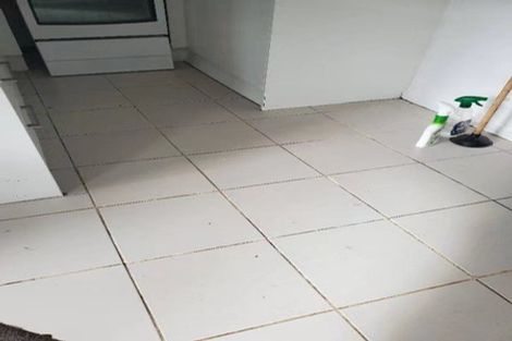 Photo of property in 1/542 Swanson Road, Ranui, Auckland, 0612