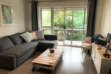 Photo of property in 11/32 Blockhouse Bay Road, Avondale, Auckland, 1026