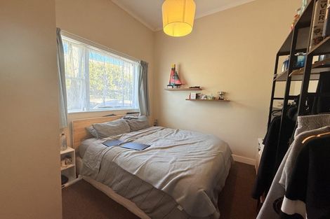 Photo of property in 2 Henry Street, Kilbirnie, Wellington, 6022