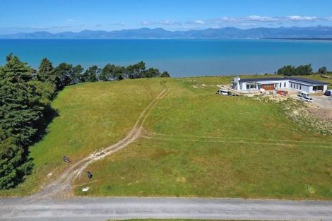 Photo of property in 7 Aporo Road, Ruby Bay, Mapua, 7173