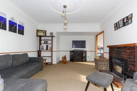 Photo of property in 1 Alberta Road, Glen Avon, New Plymouth, 4312