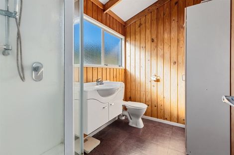 Photo of property in 30 Te Arawa Place, Welcome Bay, Tauranga, 3112