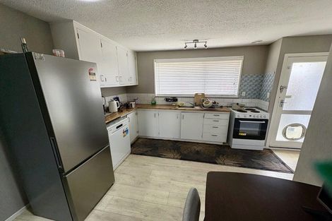 Photo of property in 1/5 James Condon Place, Redwood, Christchurch, 8051