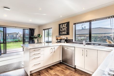 Photo of property in 4 Belle Maison Court, Levin, 5510