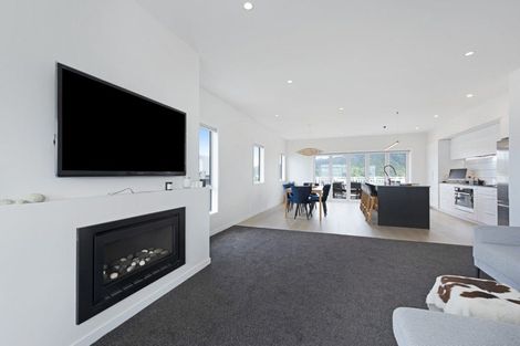 Photo of property in 2/74 Jubilee Road, Khandallah, Wellington, 6035