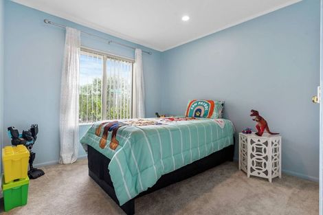 Photo of property in 18 Brittas Place, East Tamaki, Auckland, 2016
