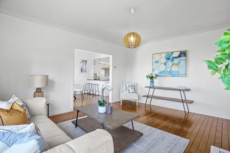 Photo of property in 1/1 Picton Street, Howick, Auckland, 2014