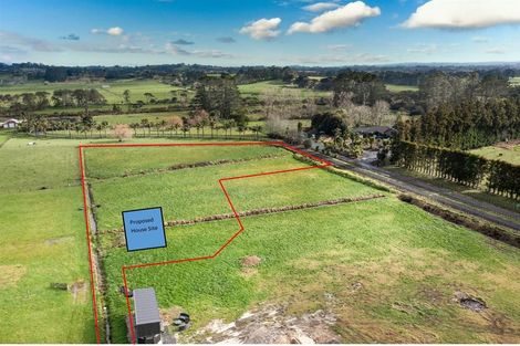 Photo of property in 214b Taupaki Road, Taupaki, 0782