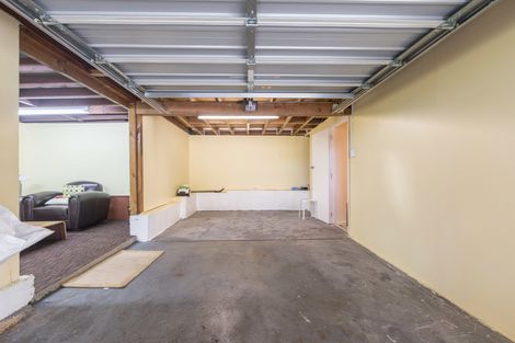 Photo of property in 15 Spargo Road, Massey, Auckland, 0614