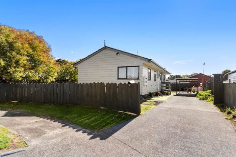 Photo of property in 8 Zurich Place, Weymouth, Auckland, 2103