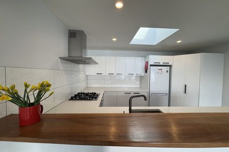 Photo of property in 10/148 Evans Bay Parade, Roseneath, Wellington, 6021