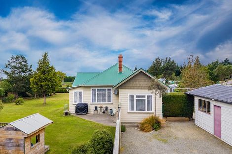Photo of property in 1 Edward Street, Waimate, 7924