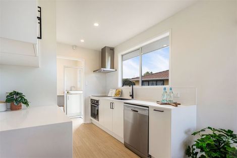 Photo of property in 5 Tabitha Crescent, Henderson, Auckland, 0612