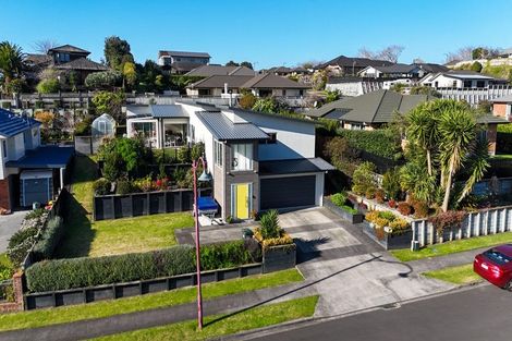 Photo of property in 17 Redwood Crescent, Hurdon, New Plymouth, 4310