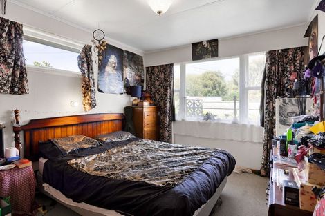 Photo of property in 6 Charles Major Place, Hawera, 4610