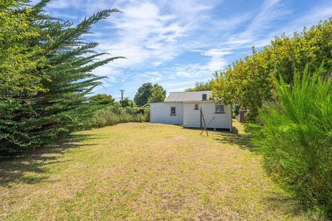 Photo of property in 22 Hemara Street, Waikanae Beach, Waikanae, 5036