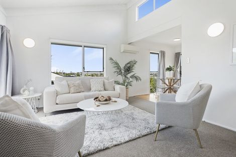 Photo of property in 1/125 Forrest Hill Road, Forrest Hill, Auckland, 0620