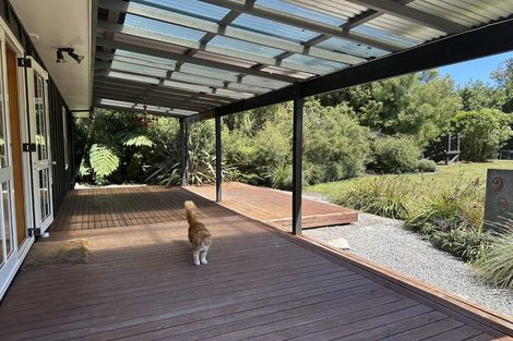 Photo of property in 98 Rahui Road, Otaki, 5512