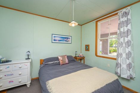 Photo of property in 22 Hemara Street, Waikanae Beach, Waikanae, 5036