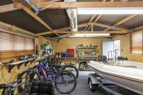 Photo of property in 2 Cherry Lane, Acacia Bay, Taupo, 3330