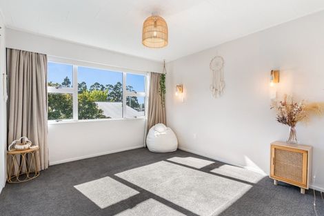 Photo of property in 8 Home Street, Winton, 9720