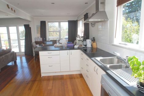 Photo of property in 2/46 Bond Crescent, Forrest Hill, Auckland, 0620