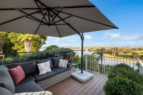 Photo of property in 25a Pohutukawa Avenue, Shelly Park, Auckland, 2014