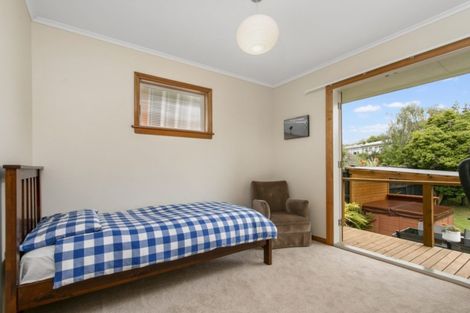 Photo of property in 32 Woodward Avenue, Mangere Bridge, Auckland, 2022