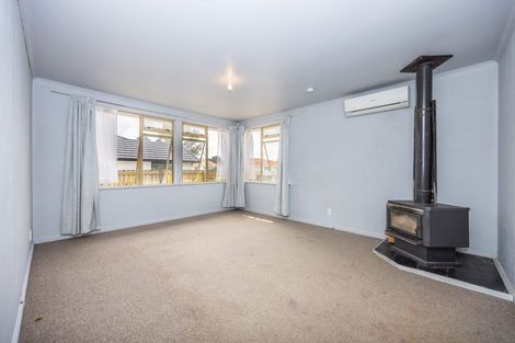 Photo of property in 42 Ross Crescent, Fairfield, Hamilton, 3214