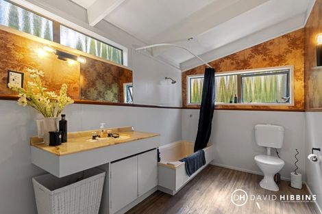 Photo of property in 9b Raymond Terrace, Northcote, Auckland, 0627