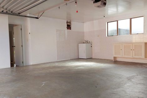 Photo of property in 2/14 Bramley Drive, Farm Cove, Auckland, 2012