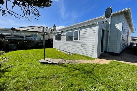 Photo of property in 9 Hargest Crescent, Saint Kilda, Dunedin, 9012