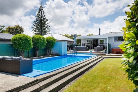 Photo of property in 6 Derby Street, Feilding, 4702