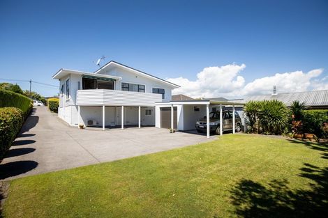 Photo of property in 32 Lismore Street, Strandon, New Plymouth, 4312