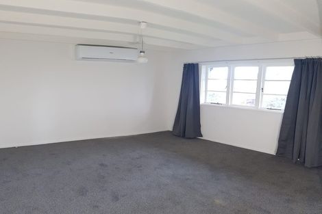 Photo of property in 1/46 View Road, Henderson, Auckland, 0612