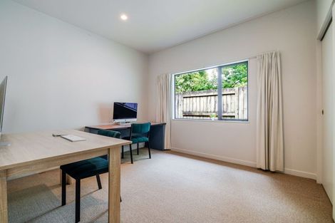 Photo of property in 14 Stewart Crescent, Hokowhitu, Palmerston North, 4410