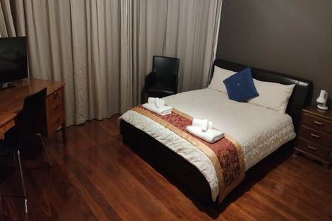 Photo of property in 296 Barbadoes Street, Christchurch Central, Christchurch, 8011