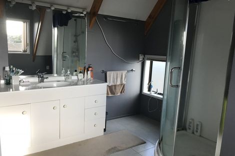 Photo of property in 163b Colwill Road, Massey, Auckland, 0614