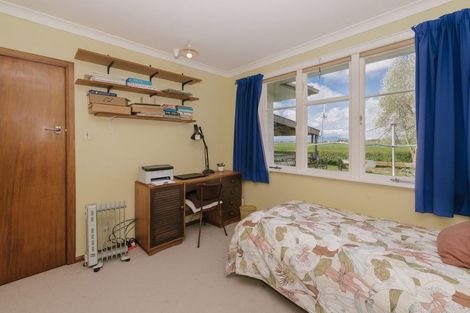 Photo of property in 305 Karere Road, Tiakitahuna, Palmerston North, 4477
