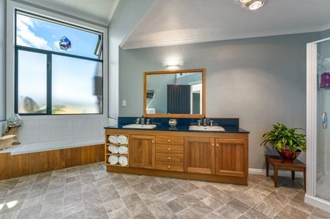 Photo of property in 10 Sunninghurst Drive, Fairfield, Dunedin, 9018