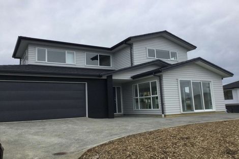 Photo of property in 18 Ridgeview Close, Red Beach, 0932