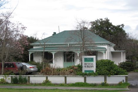 Photo of property in 53 Havelock Road, Havelock North, 4130