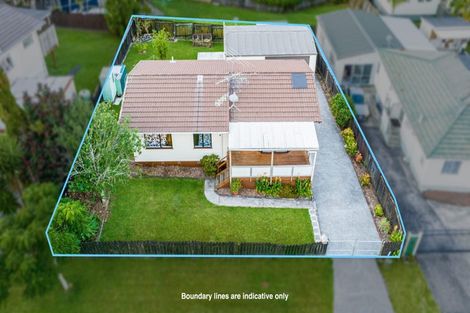 Photo of property in 14 Alidade Place, Massey, Auckland, 0614