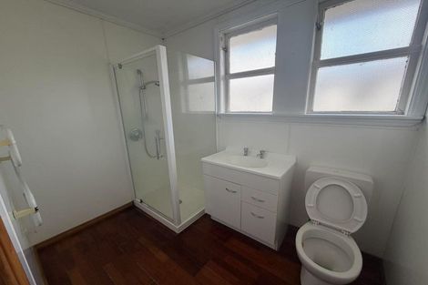 Photo of property in 5 Bird Grove, Stokes Valley, Lower Hutt, 5019