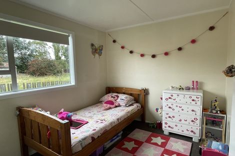 Photo of property in 4 George Street, Clinton, 9534