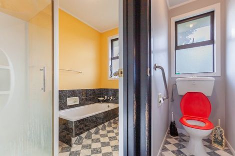 Photo of property in 4 Saint Pauls Place, Tamatea, Napier, 4112