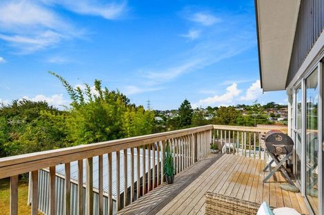 Photo of property in 34 Redwood Drive, Massey, Auckland, 0614